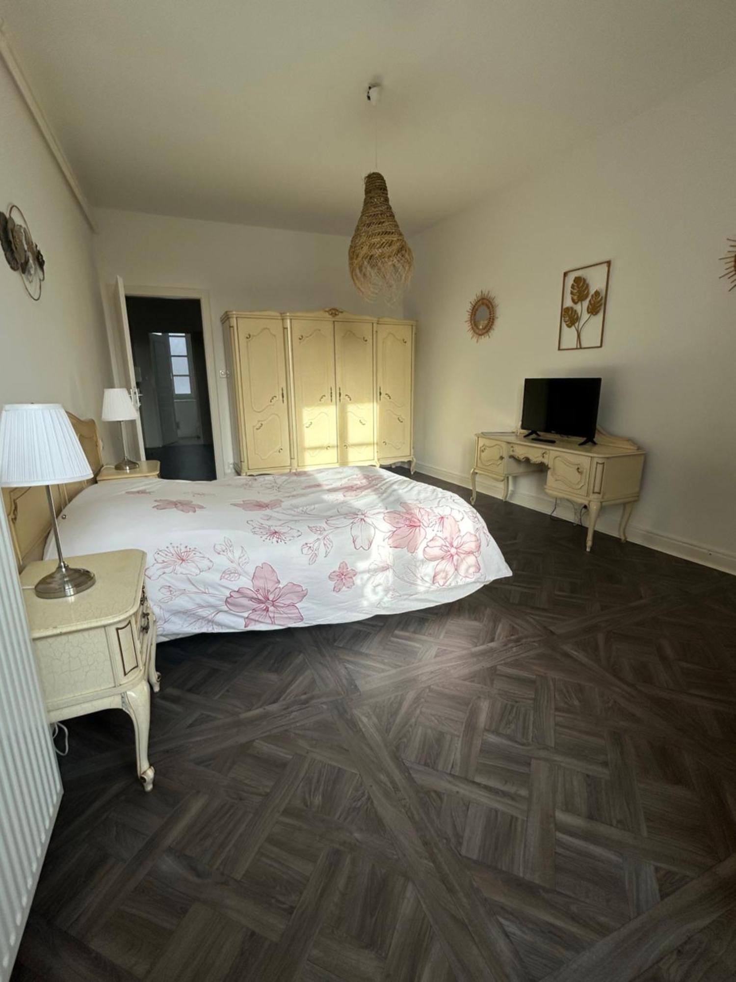 Le Napoleon Luxeuil-les-Bains Exterior foto